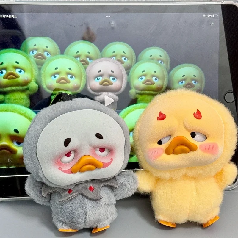 UPSETDUCK クレイジーサーカスダックボックス Pocket Upsetduck Crazy Circus Duck Series Blind Box Toy Cute