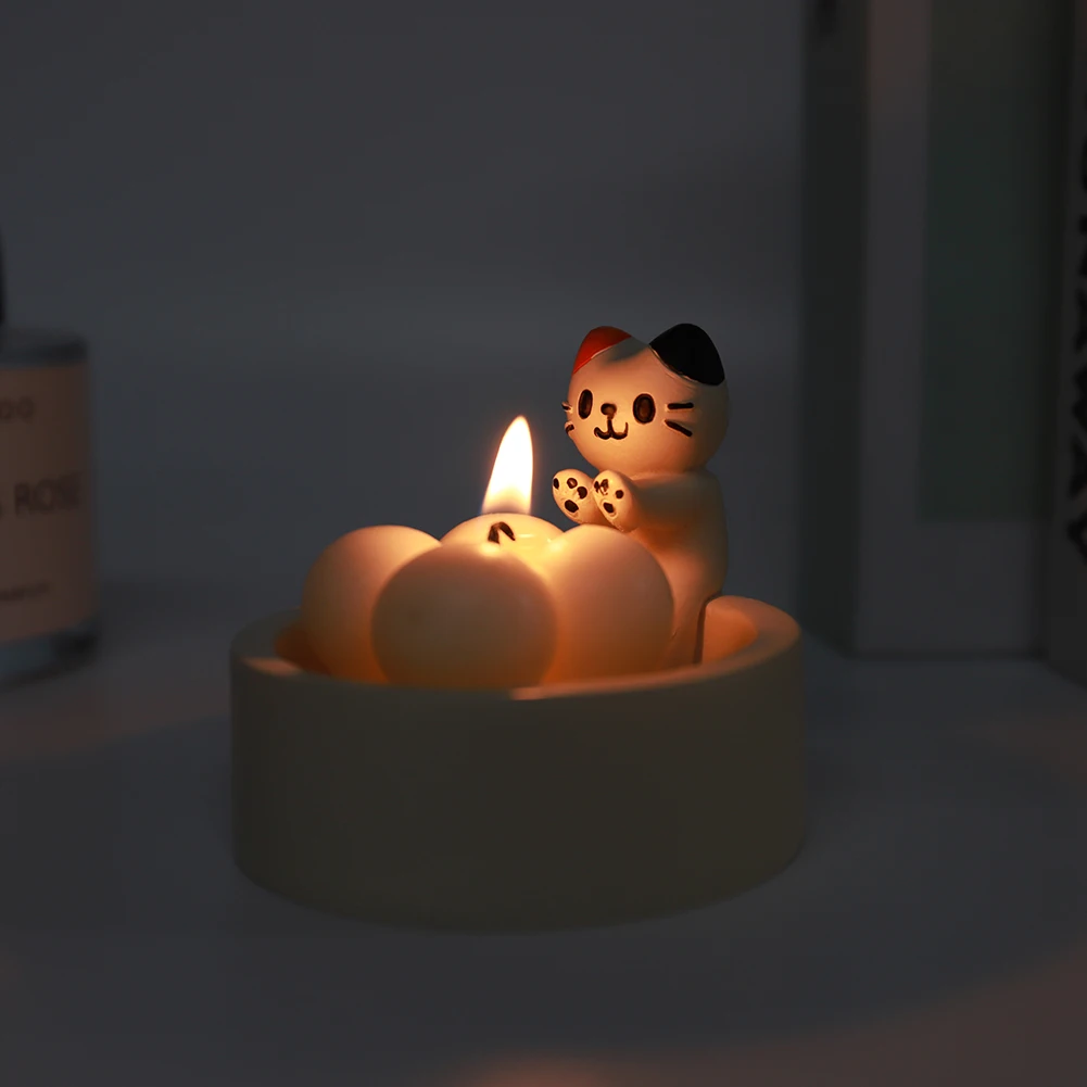 Cute Scented Candle Holder Resin Kitten Aromatherapy Candlestick Creative Kitten Warming Paws Candlestick Gift for Cat Lover