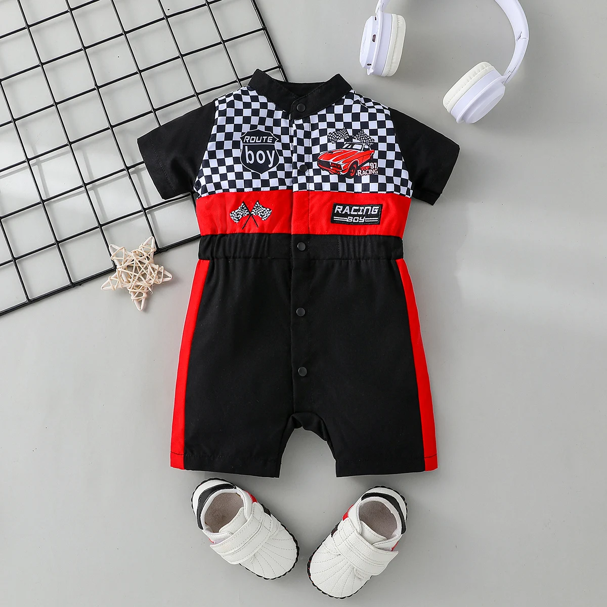 Styling-Anzug für Neugeborene, Mini-Racer-Outfit mit gesticktem Stehkragen und Denim-Overall mit Reißverschluss