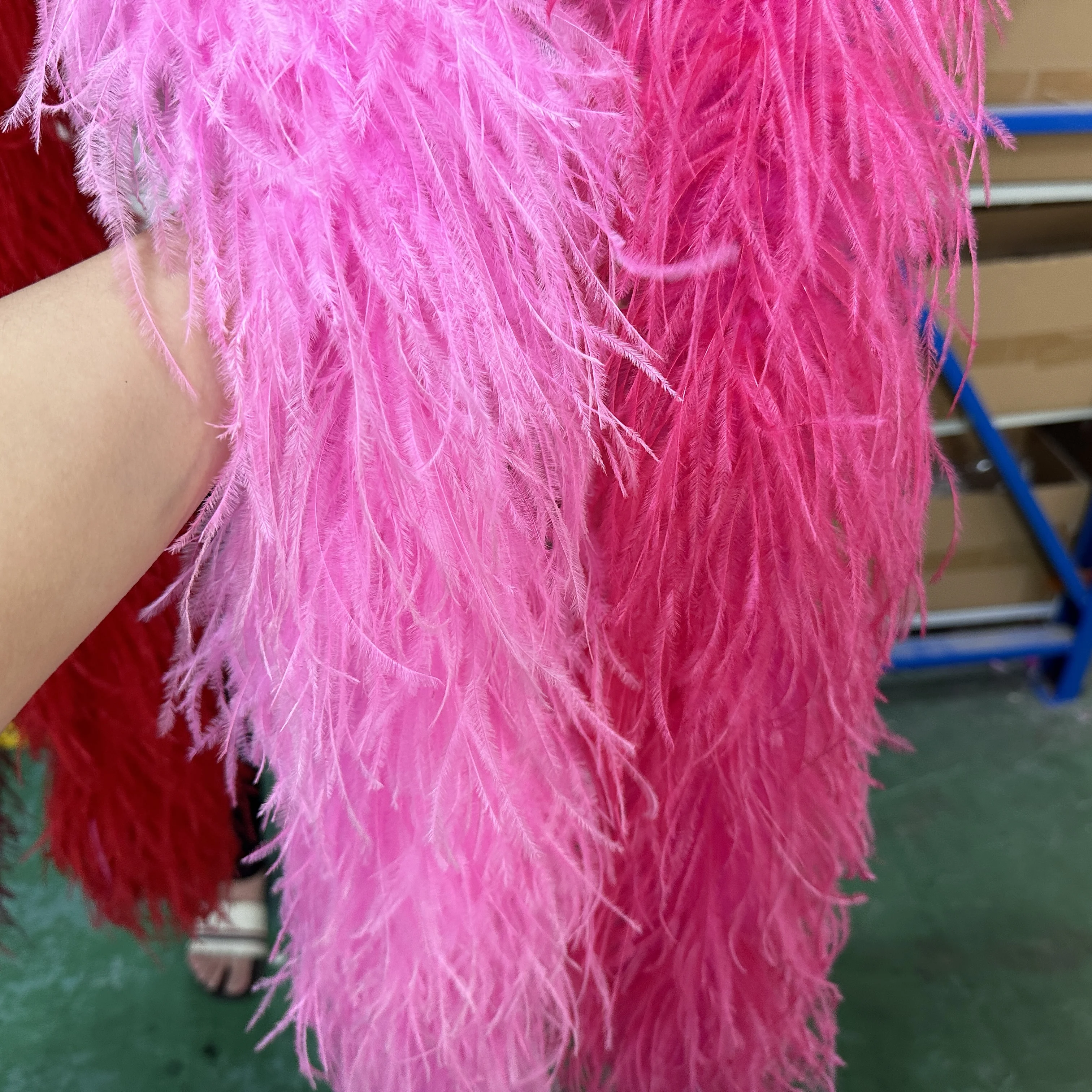 Sciarpa Di Piume Rosa 2 Metri - Decorazione Anni 20 Per Costumi, Feste E Matrimoni