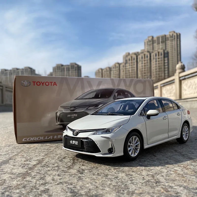 トヨタ カローラ　1/18 カストロール トヨタ カローラ1/18 カストロール