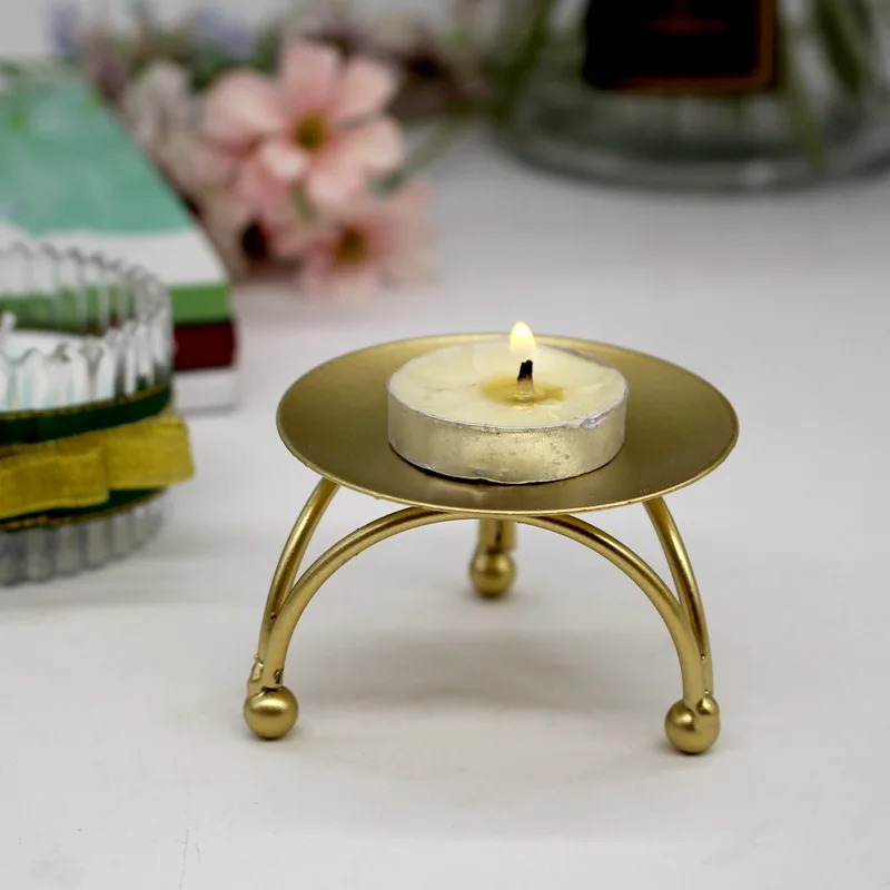 

INS Styles Iron Round Candle Holder Creative Three-dimensional Desktop Decorations Ornament Simple Candlestick 10 Pcs