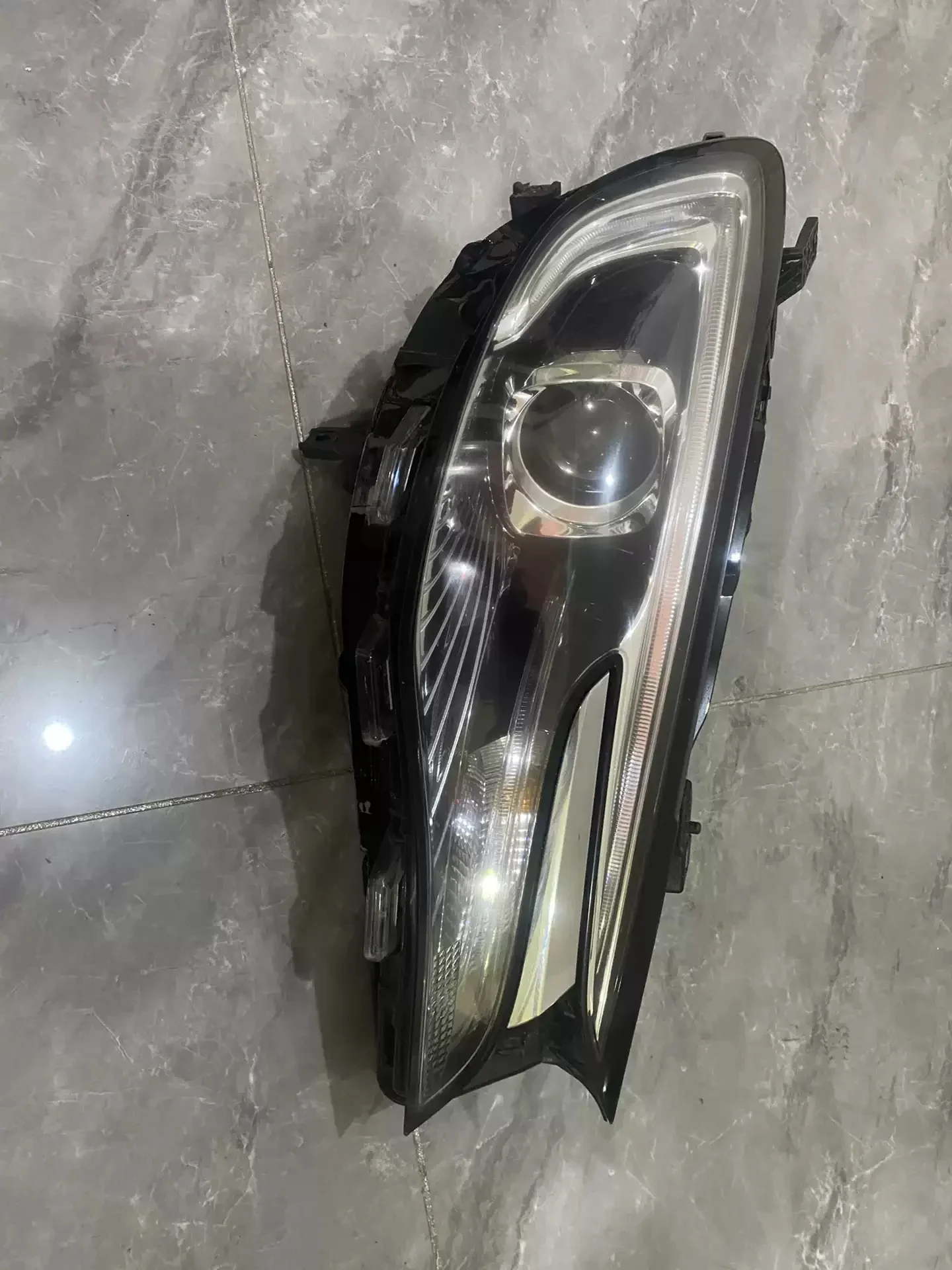 

Car Front Led Headlight Daytime Running DRL Head lamp Low High Beam for Buick Excelle 18-21