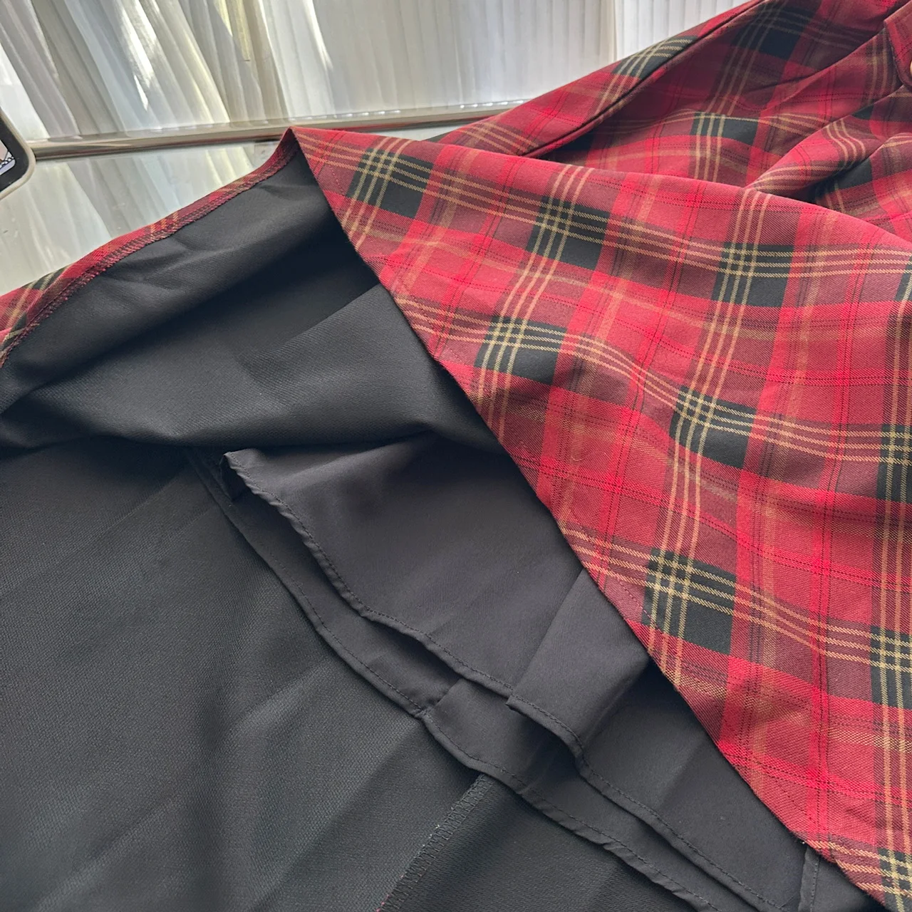 French Vintage Two-piece Dress Set Women Flare Sleeve Shirt Red Plaid Strap Dress A-line Autumn Winter New Christmas Party Dress