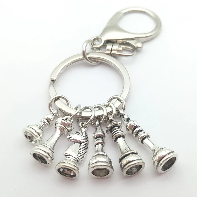 

Chess pendant keychain alloy pendant keychain entertainment game jewelry discovery jewelry gift