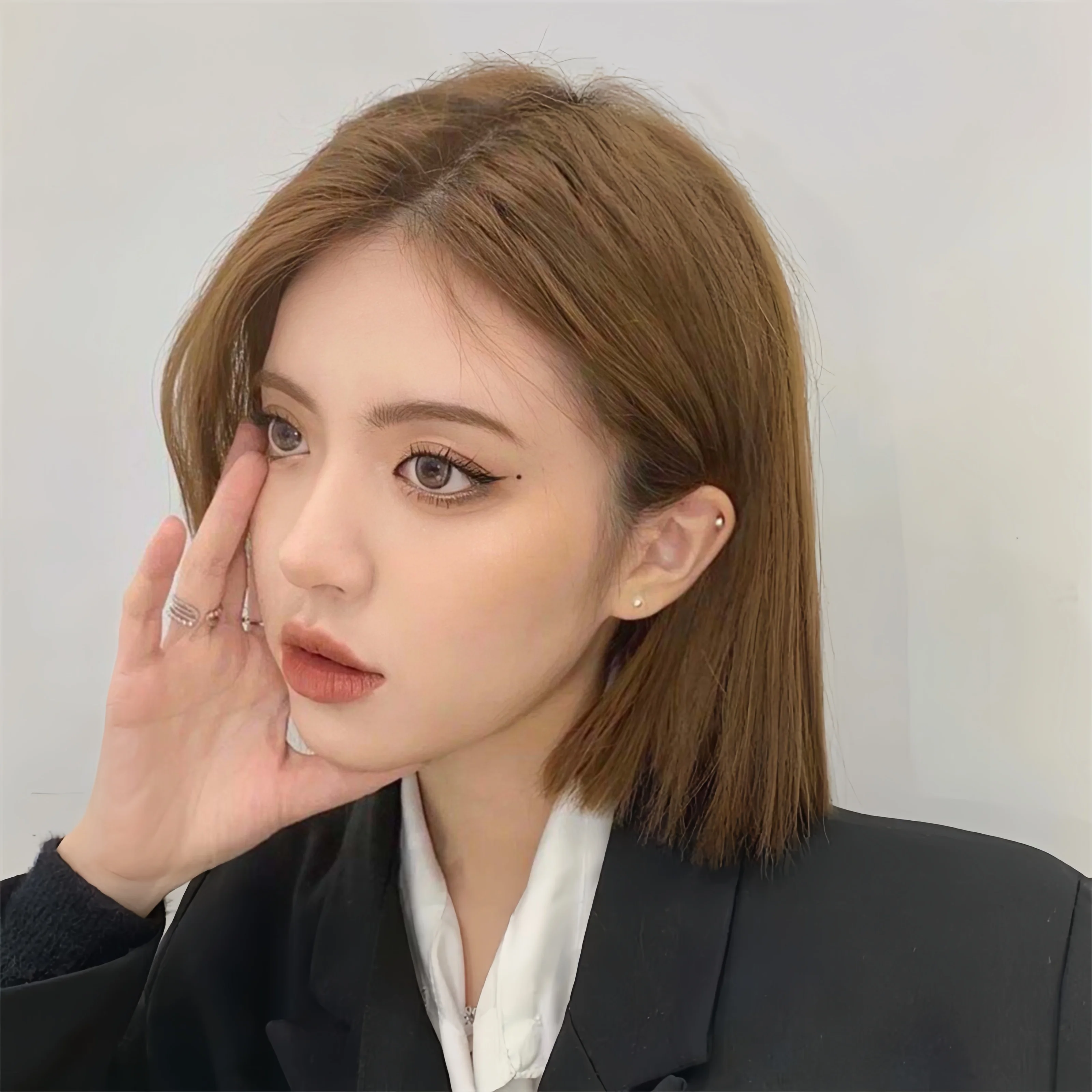 여성용 짧은 머리 보보 헤어 패션 가발, 어깨 길이 합성 섬유, 고온 실크 직조 풀 헤드 커버, 신제품