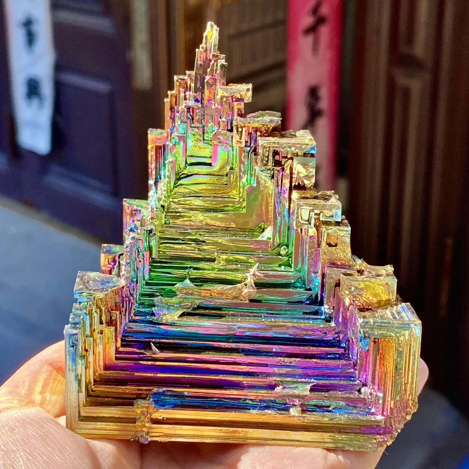 

Natural Aura Colorful Quartz Crystal Titanium Bismuth Ore Stone Specimen