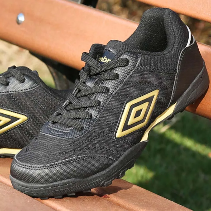 Tekkie Town Check Out Tekkie Town s New Umbro Facebook 40 OFF tekkie-town-check-out-tekkie-town-s-new-umbro-facebook-40-off