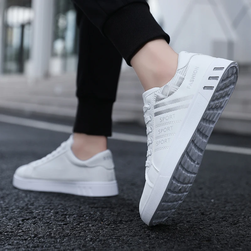 Men's Stylish Low-Top Skateboarding Sneakers - Breathable Upper & Durable Sole