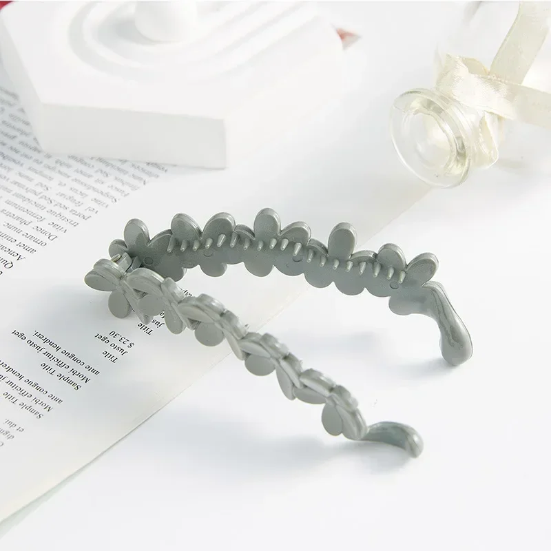 Hair Clips Hair Accessories Korean Simple Frosted Banana Ponytail Holder Back Head Banana Clip Small Flowers Plum Blossom Twisted Clip