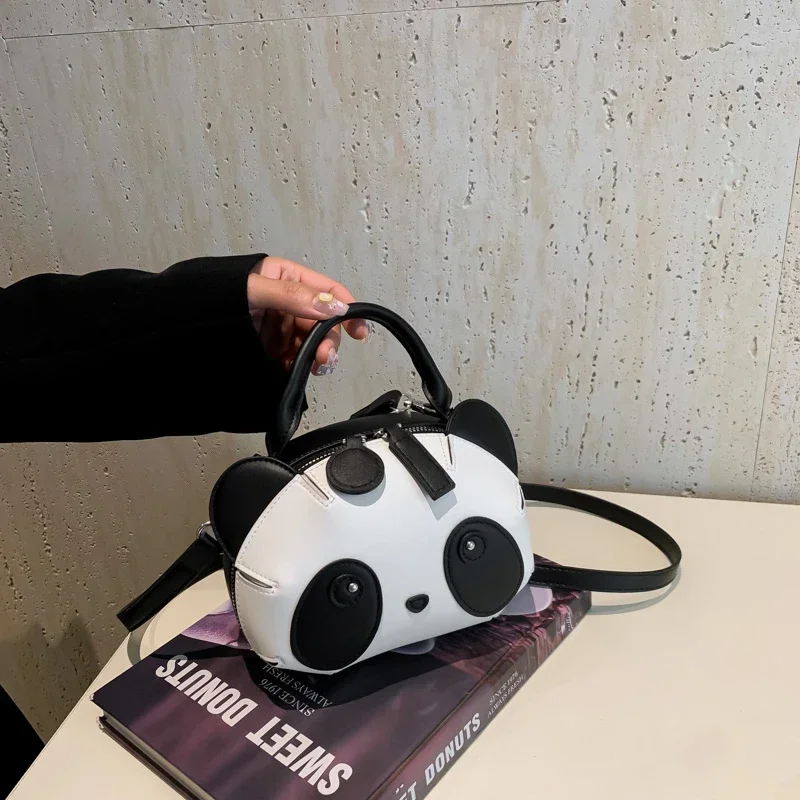 Designer Cute Panda Crossbody Bag Trendy Internet Celebrity Explosive Versatile Shoulder Bag High End Cute Handbag