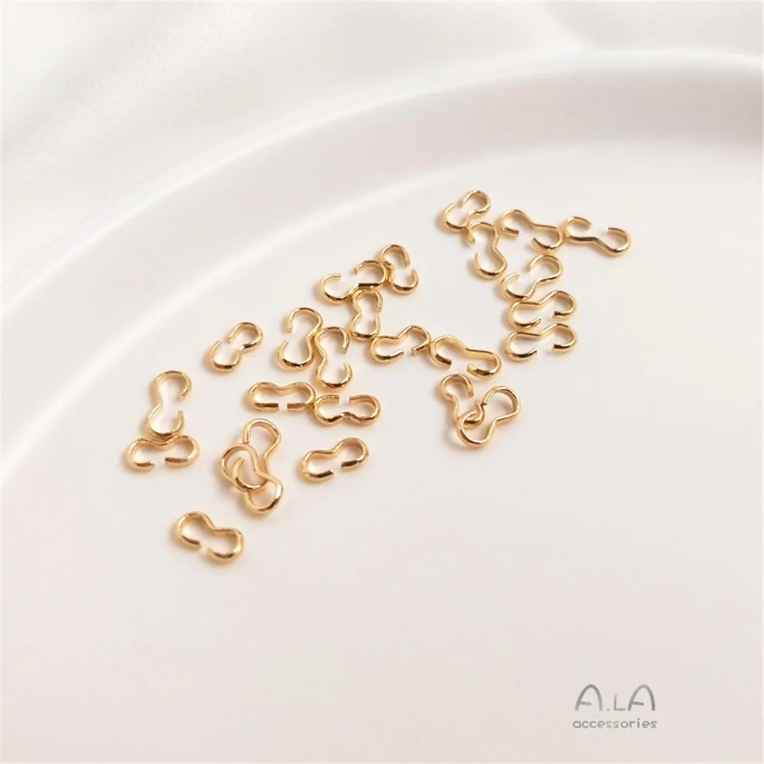 14K rame placcato oro apertura a forma di 8 fibbia a forma di 3 gioielli fatti a mano fai da te orecchini braccialetto collana accessori di connessione