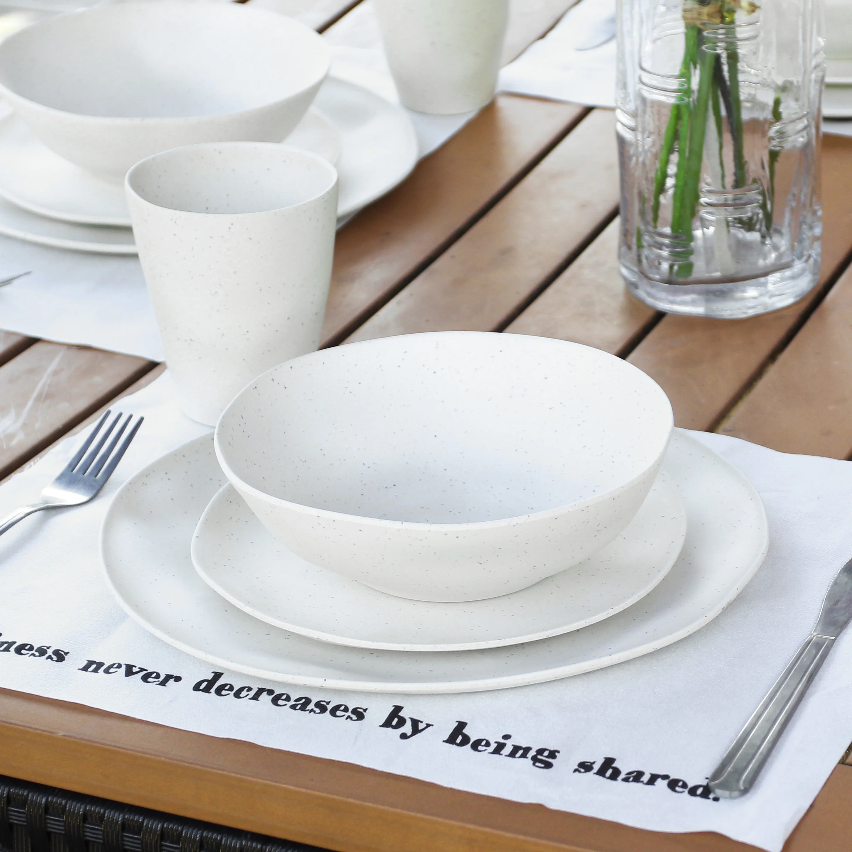 LEKOCH White tableware 8pcs for 2 Person Bamboo fiber Dishware Set salad Soup bowl Steak plate dinnerware set