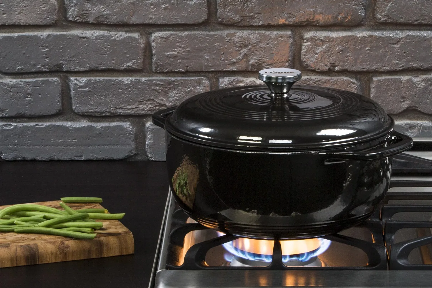 https://ae01.alicdn.com/kf/S2ebc474f39464b32afc0f21bd13423d13/Lodge-Cast-Iron-6-Quart-Enameled-Dutch-Oven-Midnight-Chrome.jpg