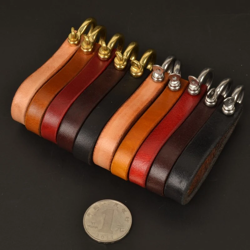 

8 Cm Vintage Design Car Keychain Vegetable Tanned Leather Horseshoe Buckle Leather Keychain
