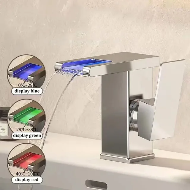 ทองแดงทั้งหมดไฟ LED น้ําตกส่องสว่างก๊อกน้ําร้อนและเย็นอ่างล้างหน้าด้านบนเคาน์เตอร์อ่างล้างหน้าก๊อกน้ําในครัวเรือน 1