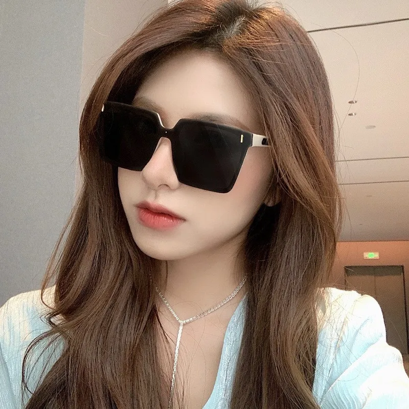 

New Large Frame Square Sunglasses Women's Brand Designer Fashion Sun Glasses Men's Outdoor Driving Eyewear UV400 Oculos De Sol