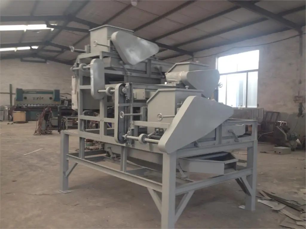 Commercial Nut Sheller Hazelnut Walnut Almond Shelling Machine Automatic Cashew Breaker Cracking Peeling Machine