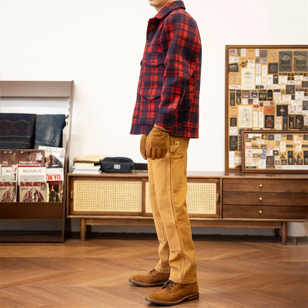 Slide image c2c7ea9b28a44eadb4b3a88a71f84cc8