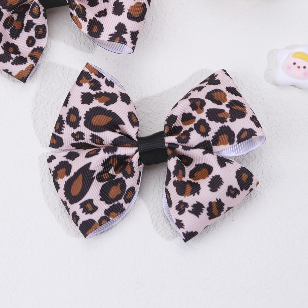 2 stücke Leoparden muster Muster Bogen Haars pangen für kleine Mädchen Glitzer Haars chleife Clips süßes Haar Zubehör für kleine Mädchen – Detail 3