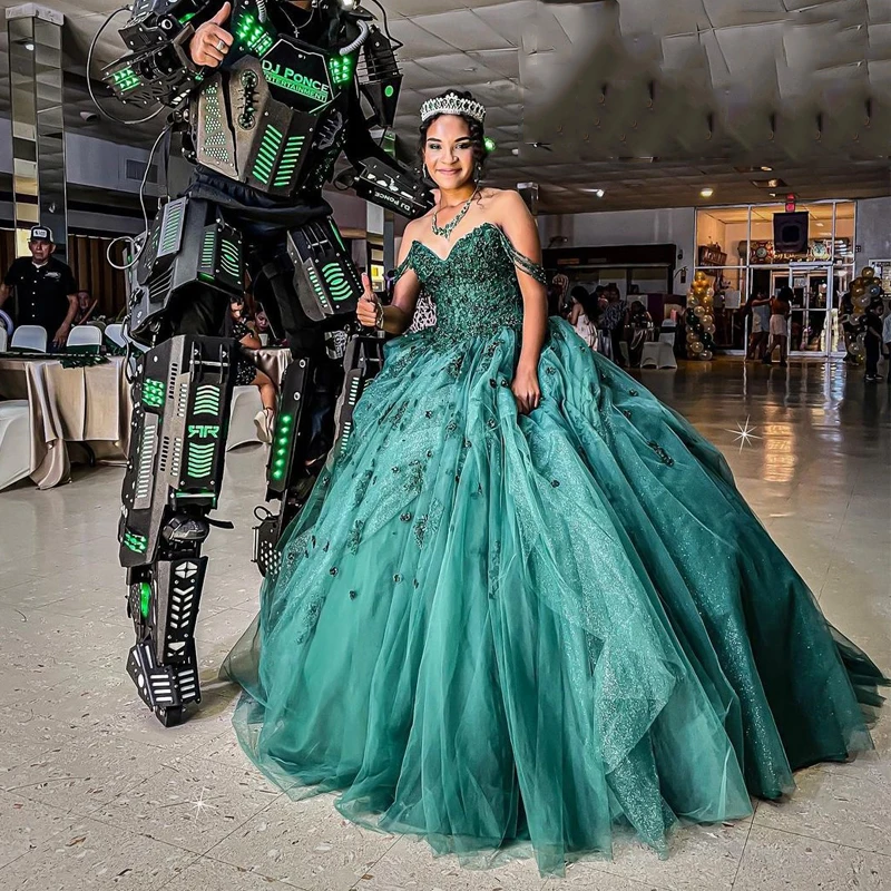 

Emerald Green Lace Quinceanera Dresses Plus Size Ball Gown Masquerade Princess Girl Beads Flowers Long Sweet 16 Prom Dresses
