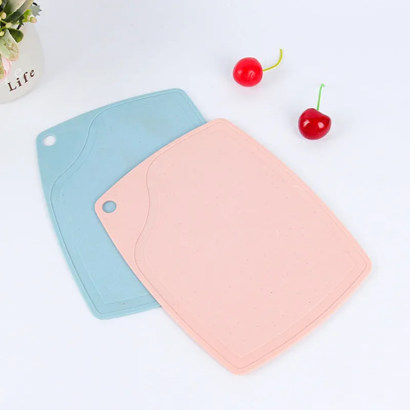 

Kitchen Plastic Cutting Board Chopping Boards Dishwasher Safe for Fruit Meat Food Wheat Straw Thick Non Slip Strap Hole Hanging