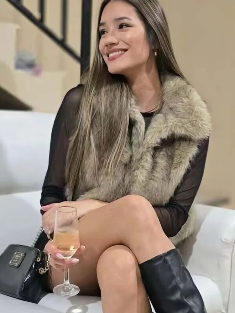 2025 Women Autumn Winter Fashion Fur Vest Coat Female Chic Sleeveless Short Jacket Casual Waistcoat Tops