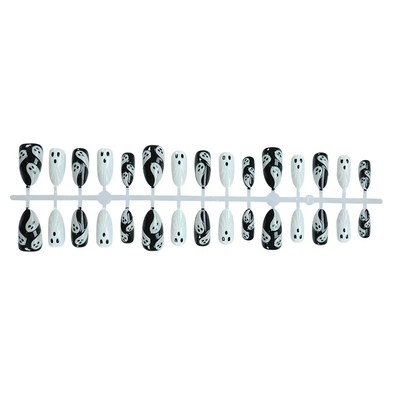 Lot de 30 faux ongles 3D en forme d'amande pour Halloween, motif fantôme noir et blanc effrayant, à porter, style art, manucure, 2025