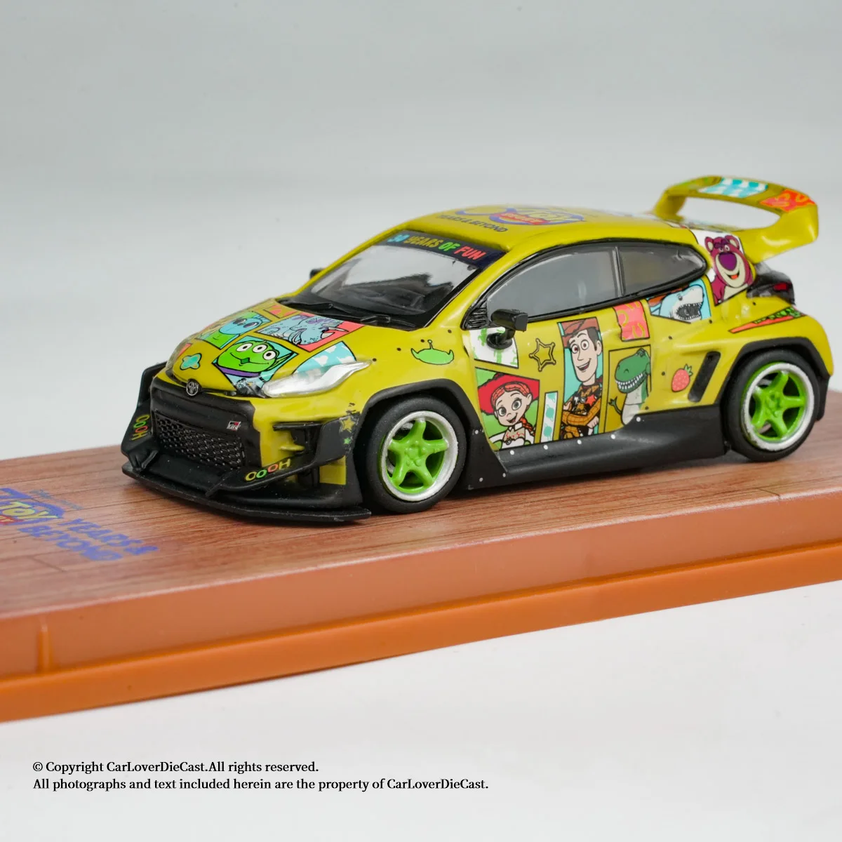 스톡스 TW 1:64 미니카 판뎀 토요타 GR 야리스 토이 스토리 30주년 기념 합금 다이캐스트 자동차 소년 선물