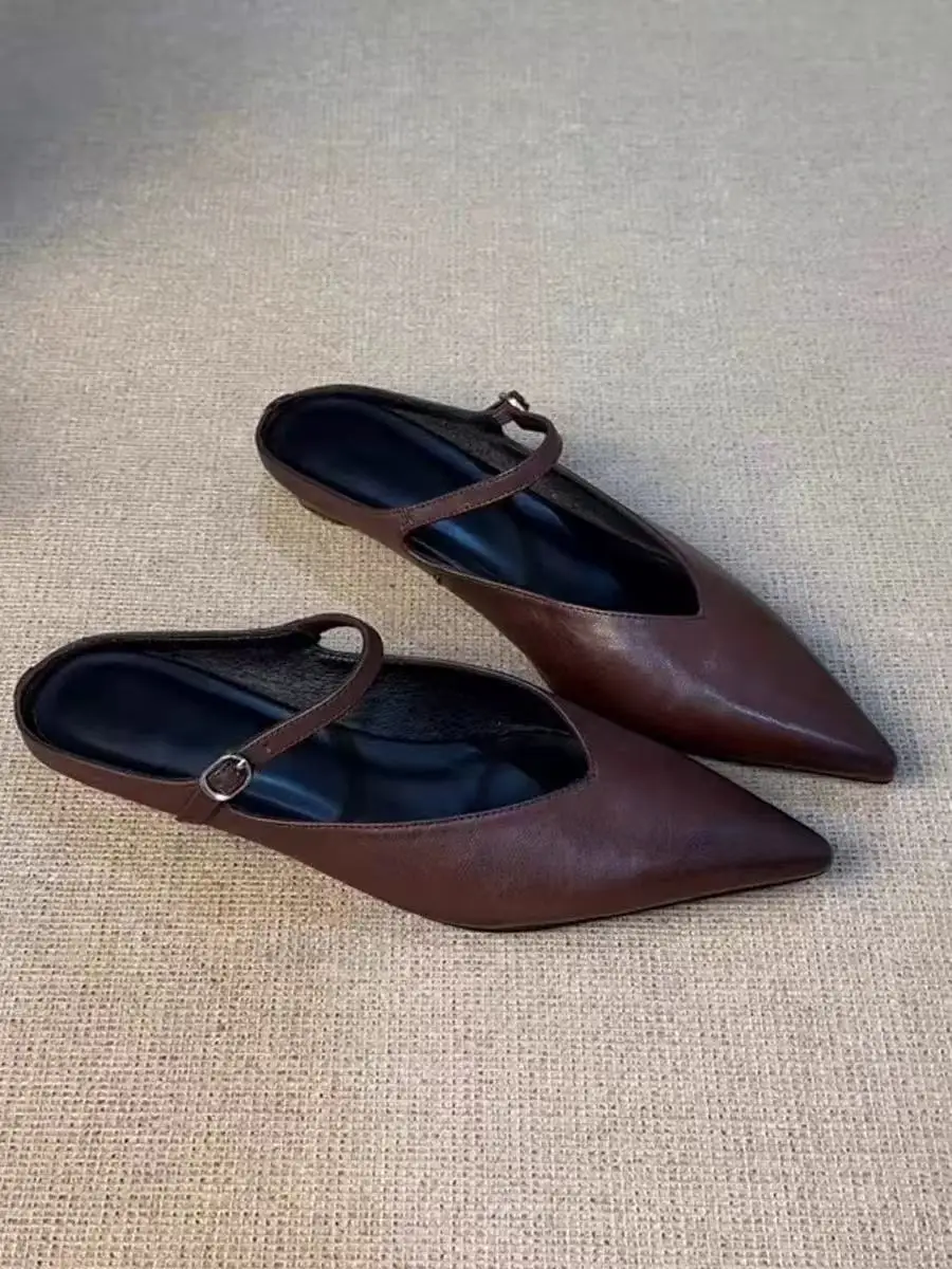 2026 Neuer Stil Spitze Mules mit dickem Absatz, französischer Retro-Stil, einzelner Schnallenriemen, modische offene Schuhe mit niedrigem Absatz – Detail 2