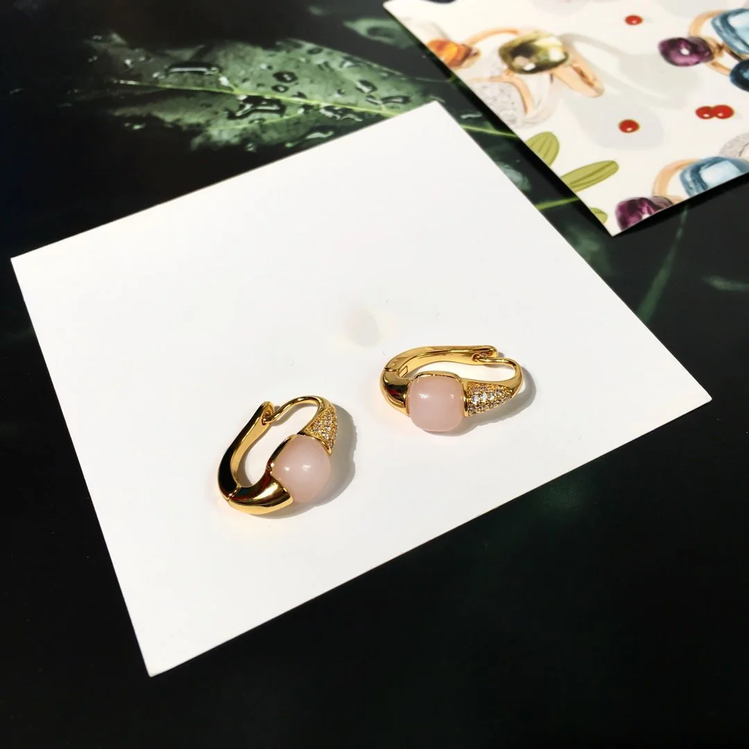 2022 Hot Trend Brand Small square sugar diamond colored stone earrings Ear Studs Everyday Wear Versatile Jewelry Atmosphere 