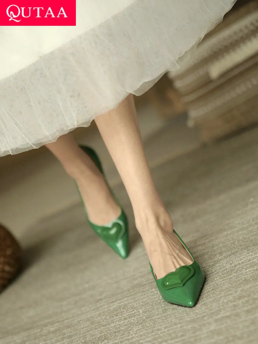 

QUTAA 2022 Party Office Women Pumps Med Heels Patent Leather Buckle Shoes Woman Spring Summer Elegant Fashion Size 34-39