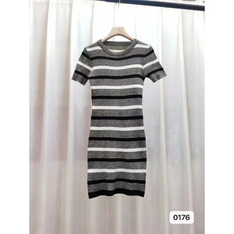

New round necked horizontal striped short sleeved knitted women's dress with a slim fit and buttocks wrapped skirt