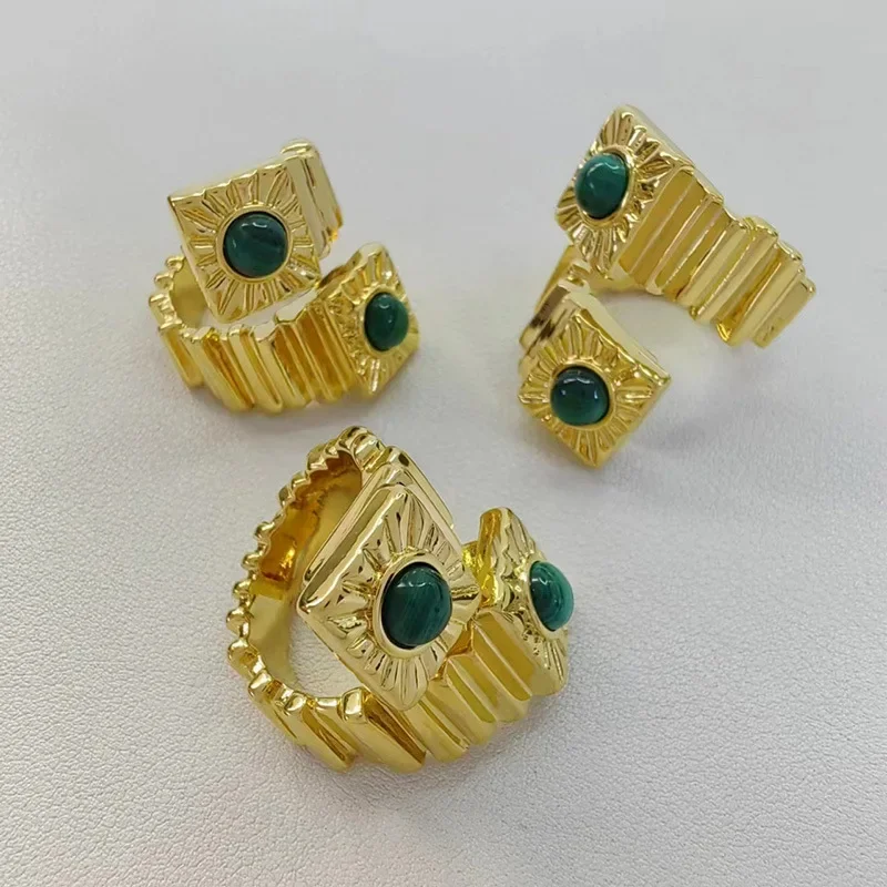 Gothic Gold Color Twist Fold Square Texture Open Rings Natural Turquoise Stone Geometric Knuckle Ring Unique Jewelry Accessories