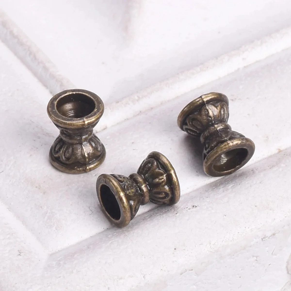 Lot De 25 Perles Haltères 5x4 Mm En Laiton Doré - Intercalaires Pour Création De Bijoux
