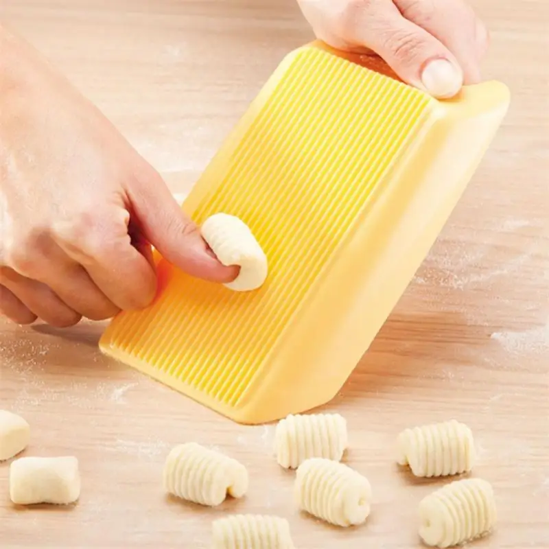 Plastic Pasta Macaroni Board Spaghetti Pasta Machine Gnocchi Maker Rolling Pin Baby Food Supplement Molds Manual Kitchen Tool