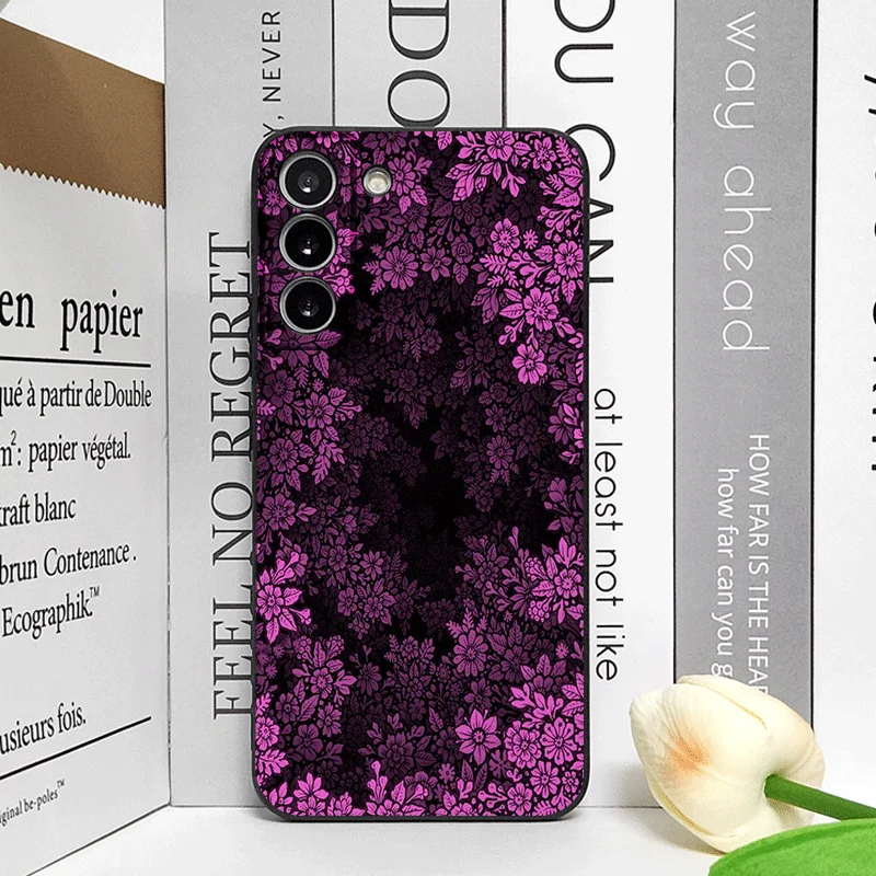 Vibrant Retro Floral Pattern Soft Phone Case Cover