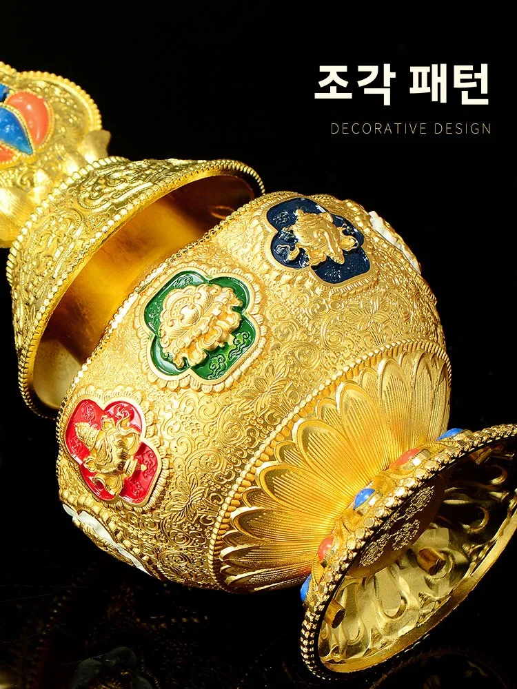 현대적인 단순함을 담은 융드룽 탕카 그림과 조각이 있는 용왕 보물병, 황금빛 부귀신 병, 지구왕 장식품