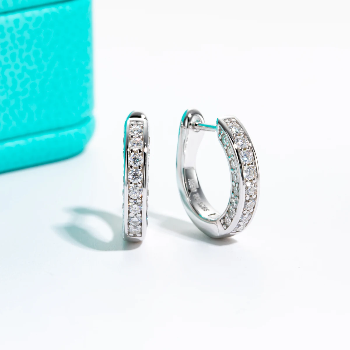 AnuJewel 0.56cttw Luxury Moissanite Ear Hoop Earrings 925 Sterling Silver Earring For Woman Wedding Engagement Jewelry Wholesale 2