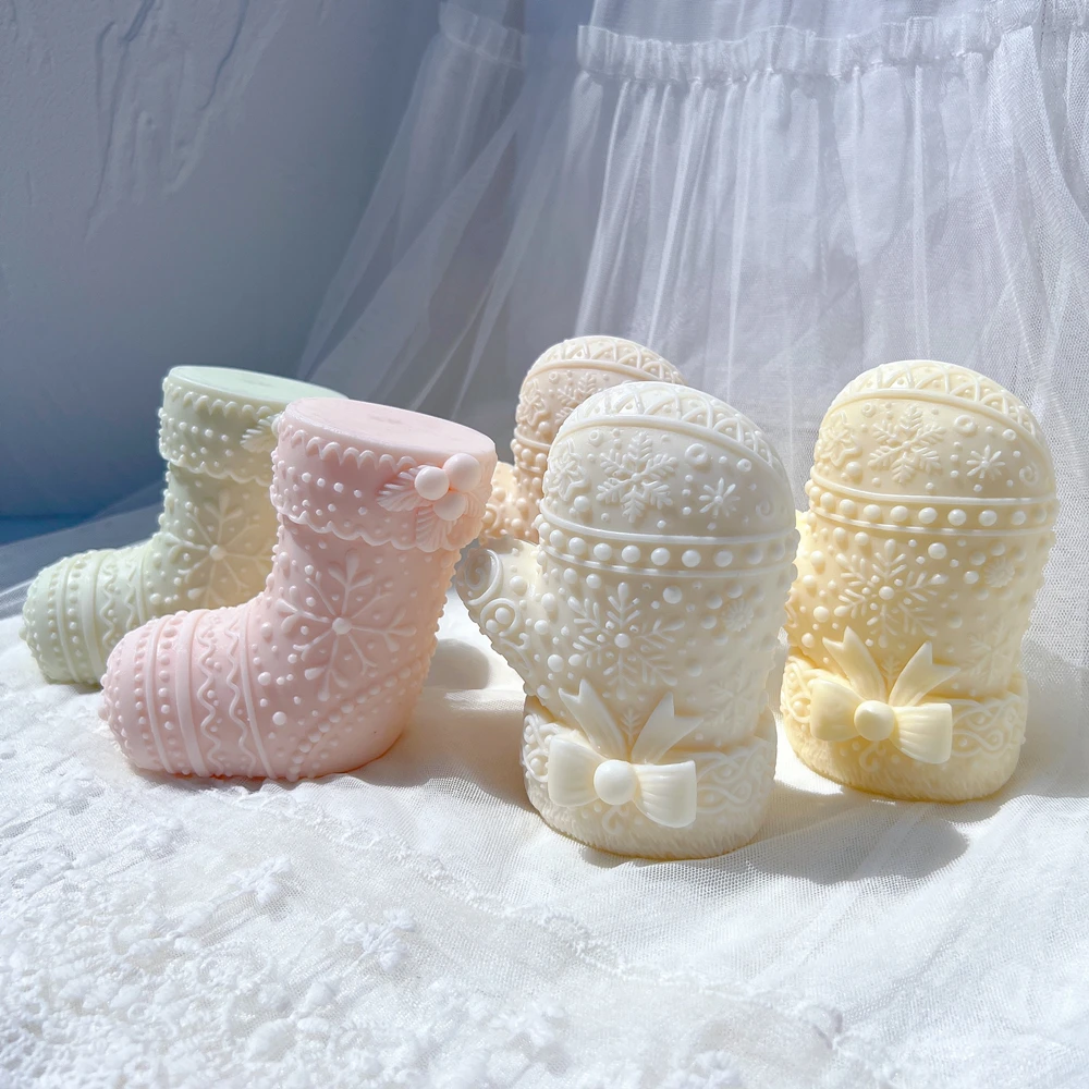 Description Picture 3 of itemGingerbread Christmas Stocking Silicone Candle Mold Xmas Gloves Silicone Mold Socks Soy Wax Silicone Mould Mittens Xmas Deco