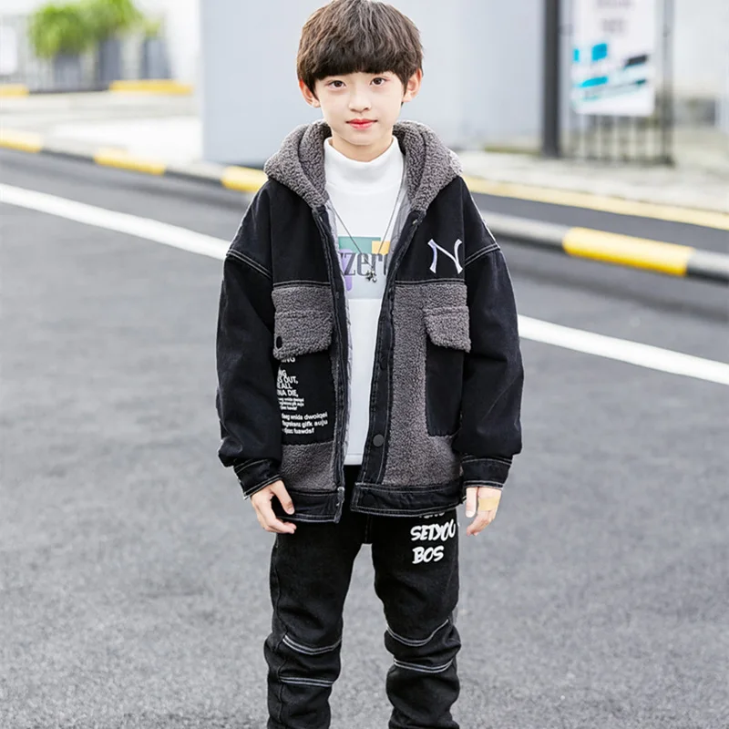 Рисунок 2 - Пальто для мальчиков