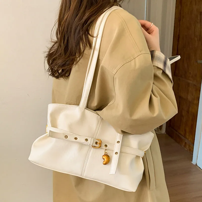 Korean Version Women'S Armpit Bag Autumn New Large Capacity Tote Bag Motorcycle Bag Pu Commuting Shoulder Bag