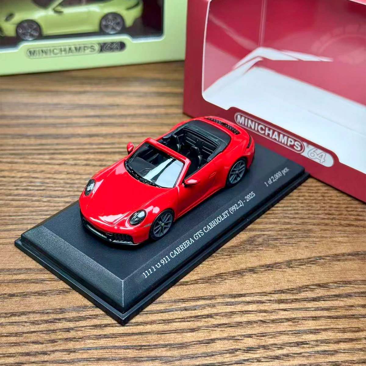 미니챔프스 1:64 992.2 카레라 GTS 다이캐스트 모델카