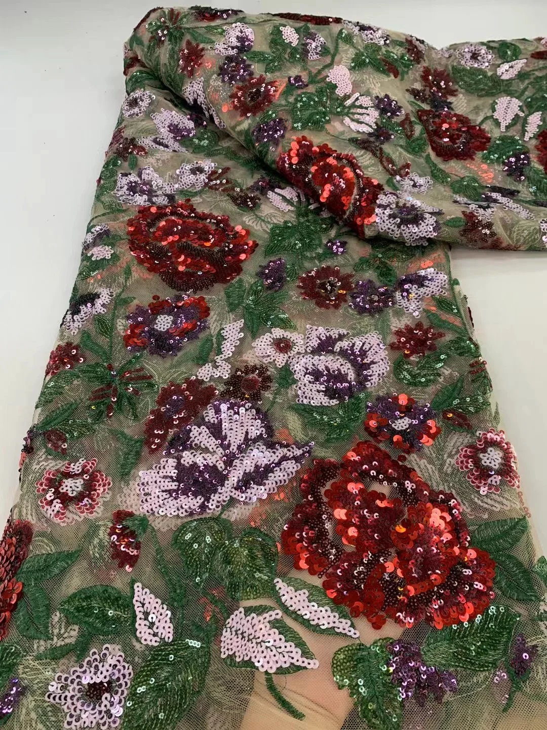 أقمشة الدانتيل النيجيري بالترتر لعام 2025، دانتيل...