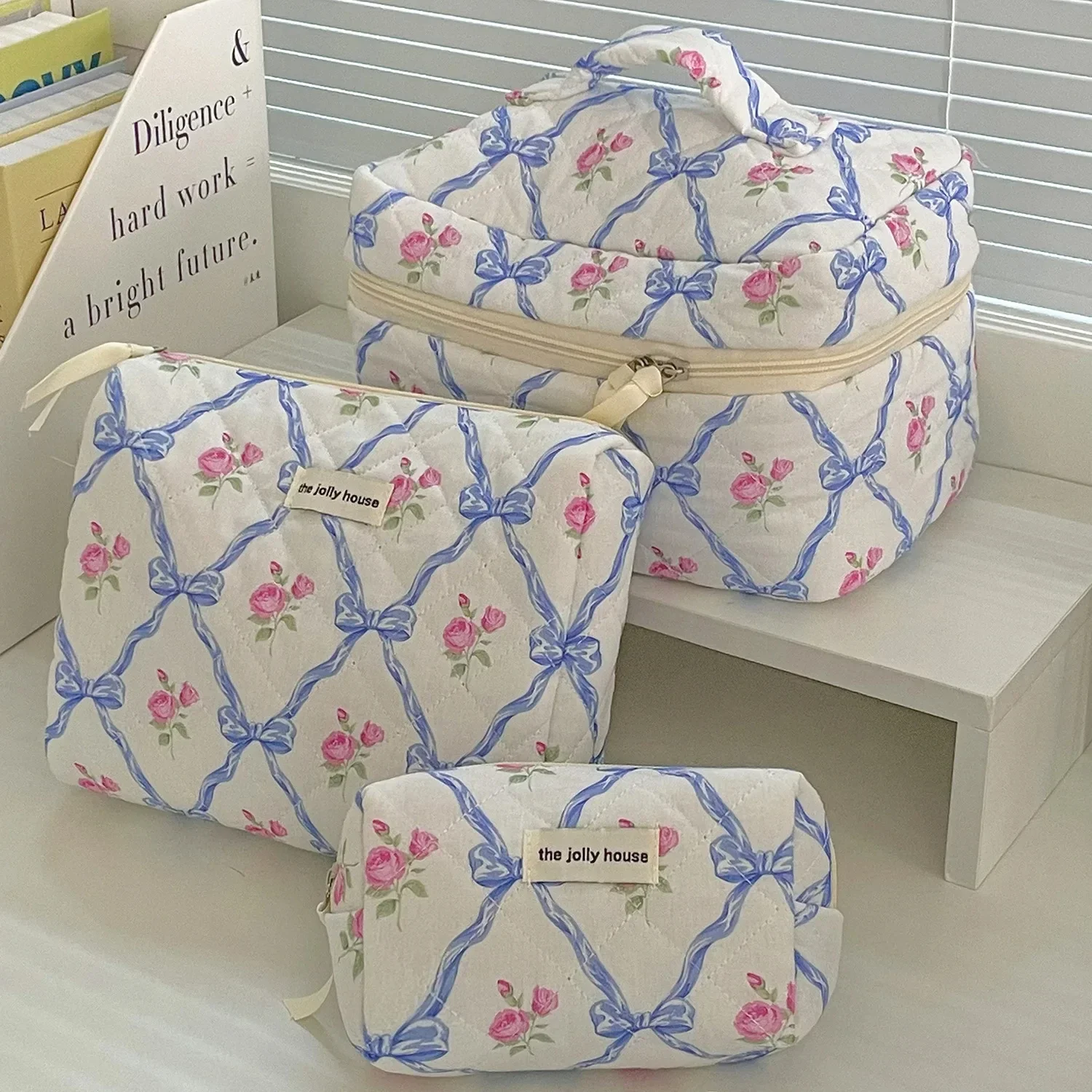 Cute Bow Flower Quilting Cotton Makeup Bag Women Zipper Cosmetic Organizer Female Cloth Handbag Portable Toiletry Case for Girls 2