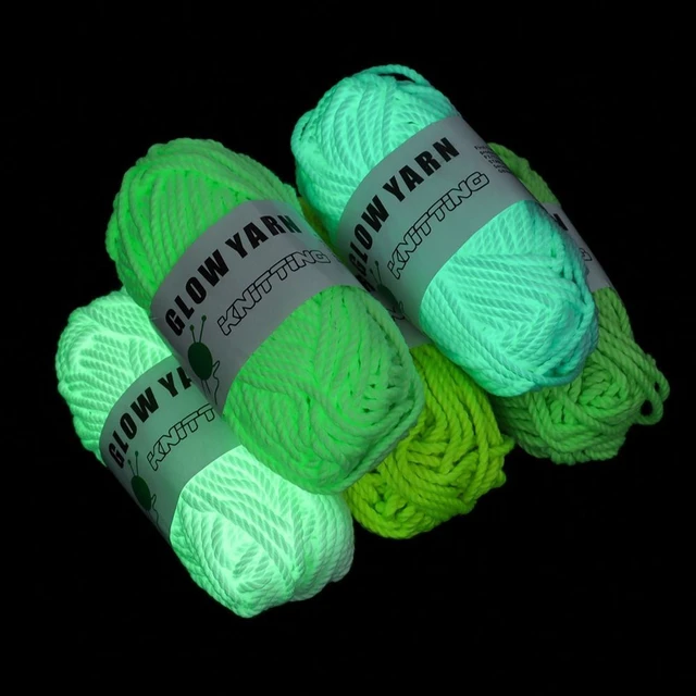 Wholesale Luminous Polyester Yarn for Crocheting 
