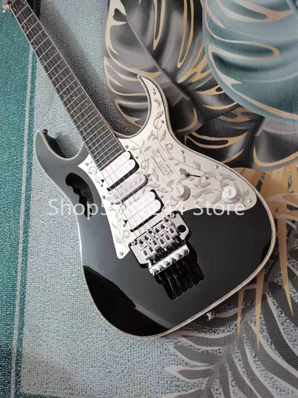 エレキギター シルバー カモフラージュ 6弦 S2ee3d60a606e4218b81495ef9292f