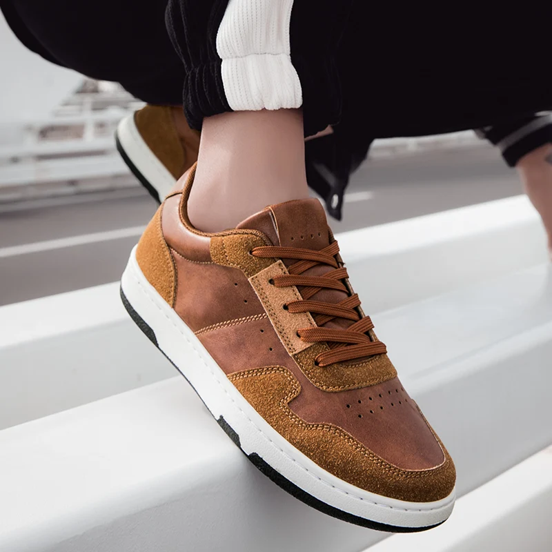 

Leather Casual Sneakers for Men Fashion Retro Red Brown Casual Shoes Men Multi Material Splicing Upper Comfortable Non Slip Sole