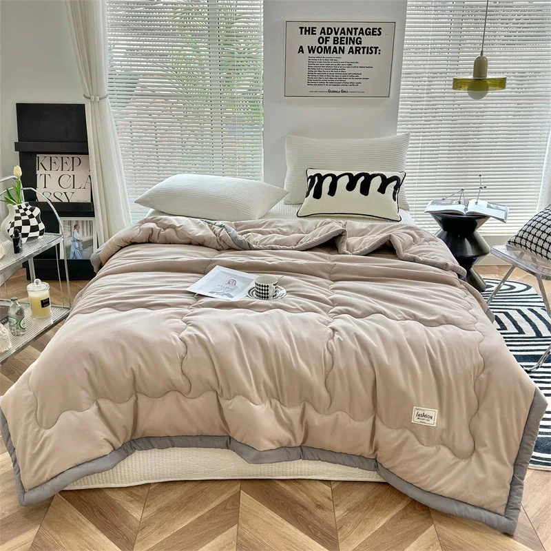 Washable Lightweight Summer Quilt Japanese Polyester Cotton Quilted Skin-friendly summer quilt
