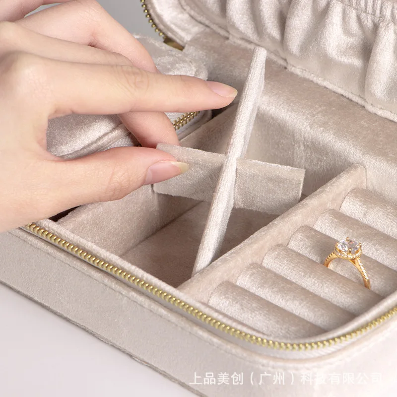 Velvet Rectangular Flannel Jewelry Storage Box Portable Jewelry Organizer Box Rings Earrings Necklace Display Jewelry Box